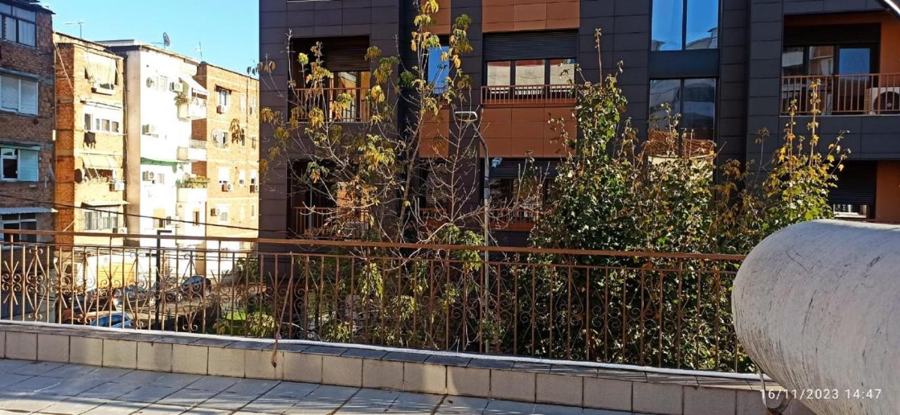 Royal Hostel ティラナ エクステリア 写真