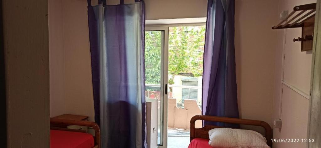 Royal Hostel ティラナ エクステリア 写真
